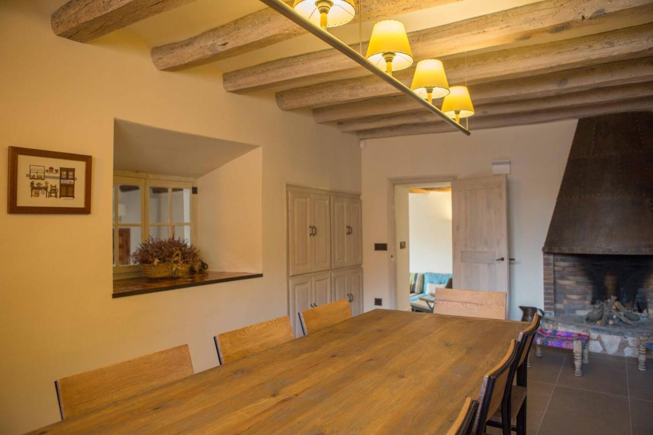 Casa Rural Masia Les Apieres El Pla de Manlleu Екстериор снимка