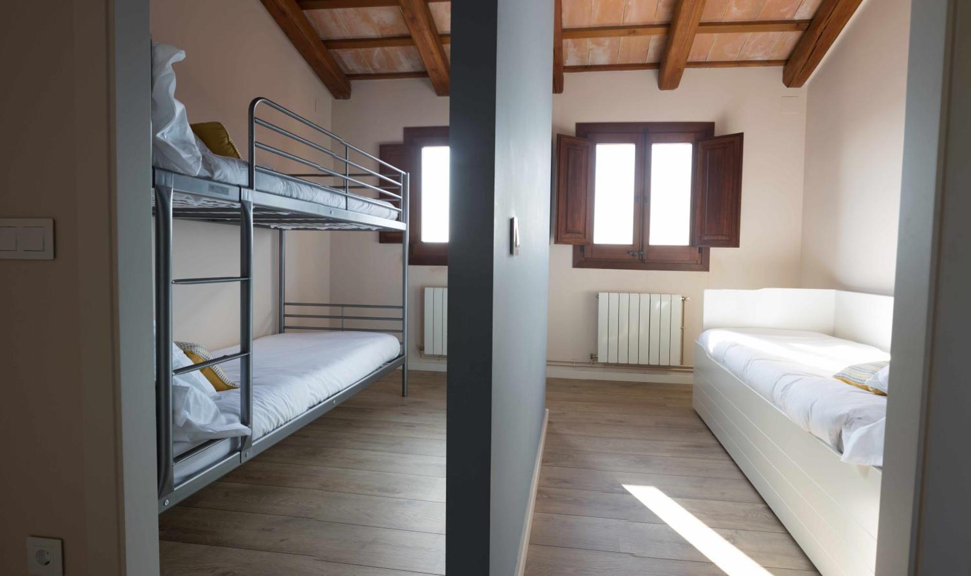 Casa Rural Masia Les Apieres El Pla de Manlleu Екстериор снимка